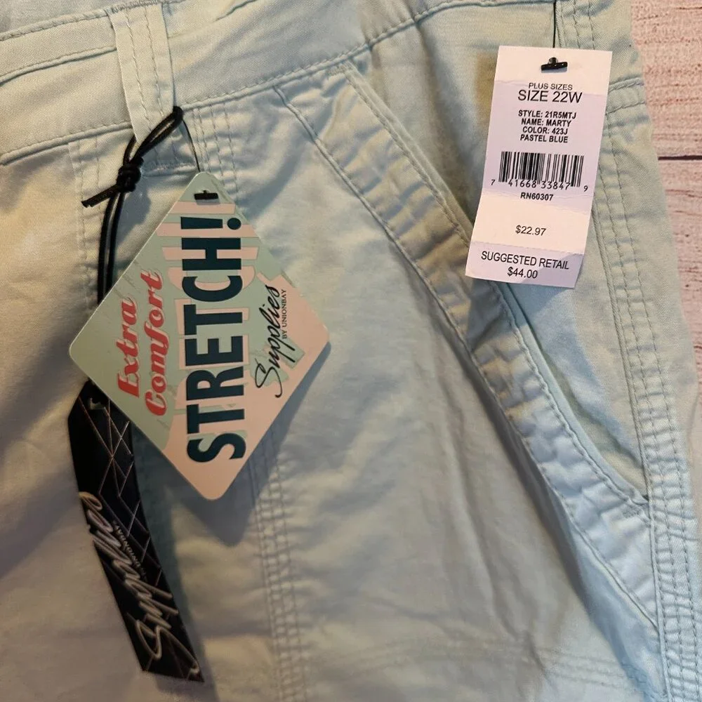 NWT UNIONBAY 22W Plus Size Mint Utility Shorts Drawstring Roll Cuff Stretch